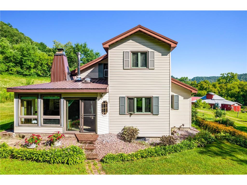 33189 Lanes Valley Road New Hartford Twp MN 55947 6417984 image1