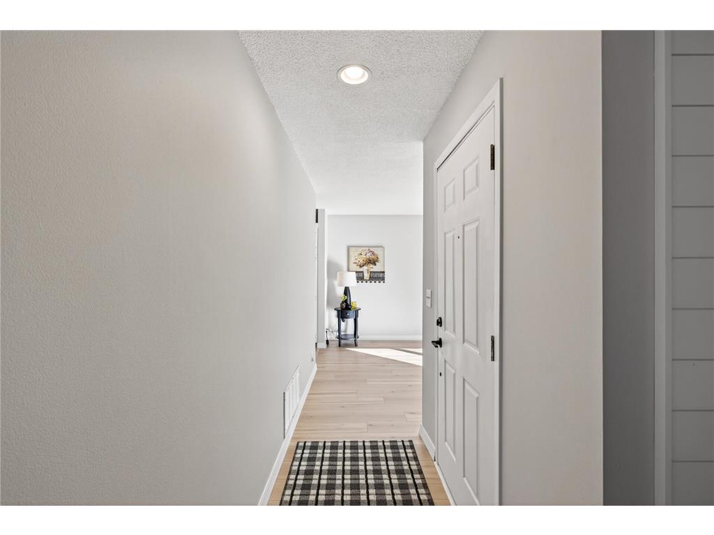 3319 Lower 67th Street E #- Inver Grove Heights MN 55076 7014710 image8