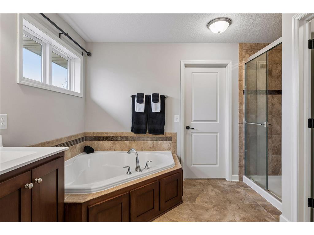 3319 Ridgestone Way Woodbury MN 55129 7034773 image35