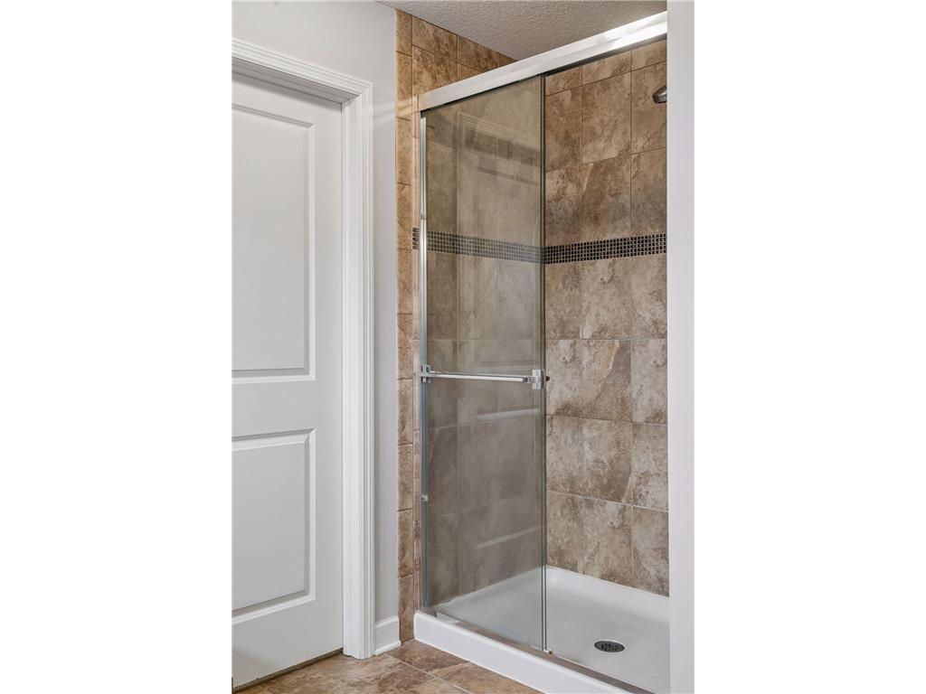 3319 Ridgestone Way Woodbury MN 55129 7034773 image36