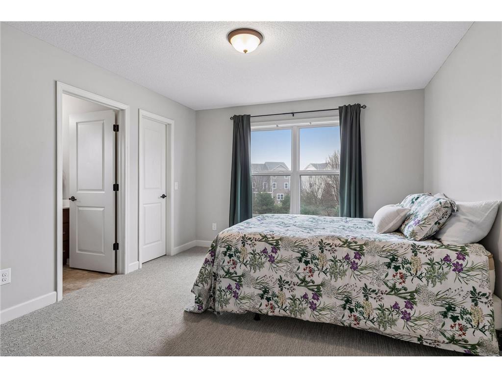 3319 Ridgestone Way Woodbury MN 55129 7034773 image41