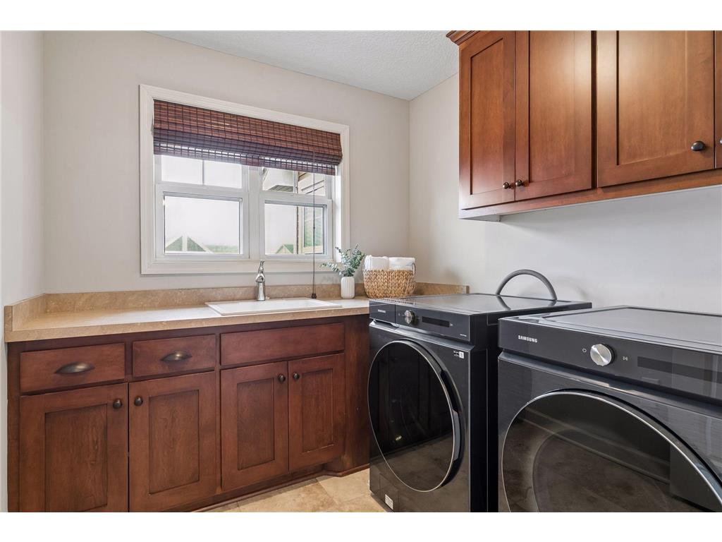 3319 Ridgestone Way Woodbury MN 55129 7034773 image43