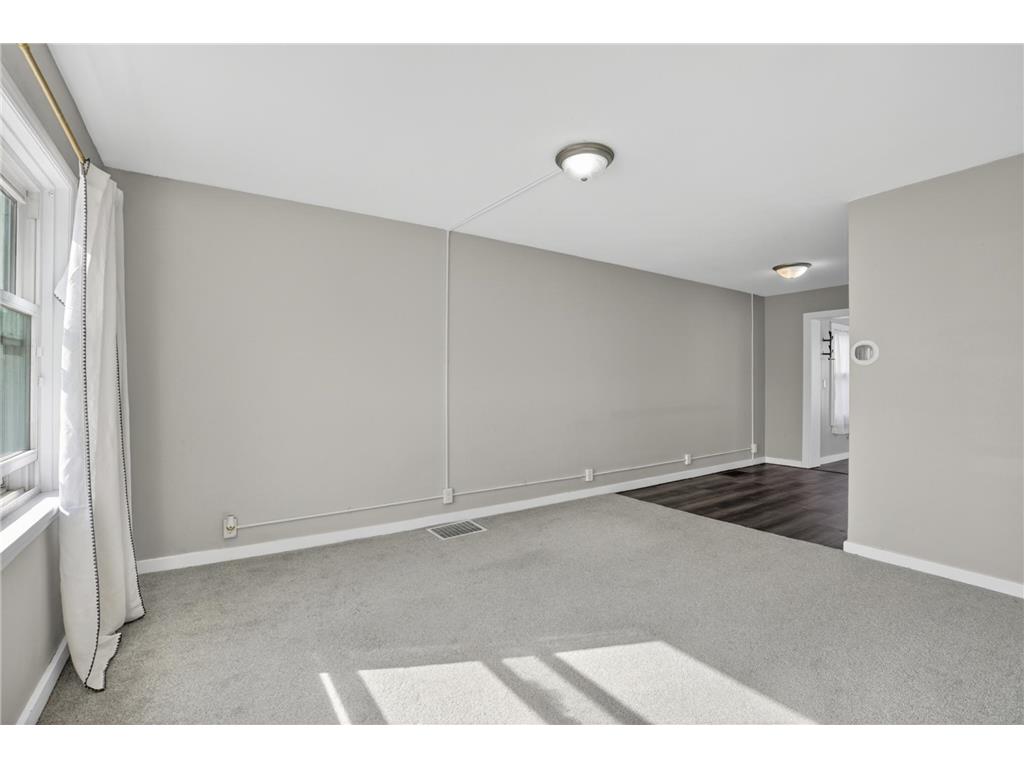 332 1st Avenue S South Saint Paul MN 55075 7044307 image3