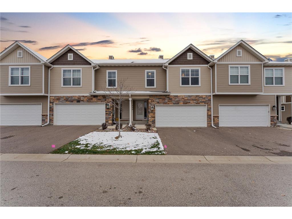 332 Stonewood Place Burnsville MN 55306 6455352 image1