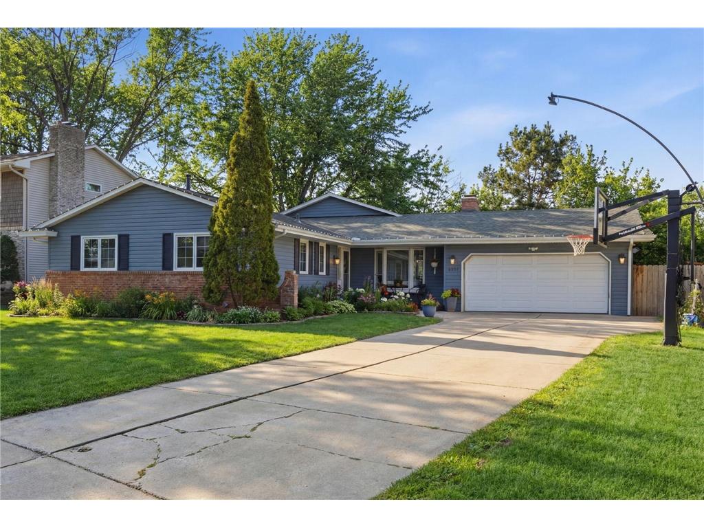 3321 Churchill Street Shoreview MN 55126 7028731 image1