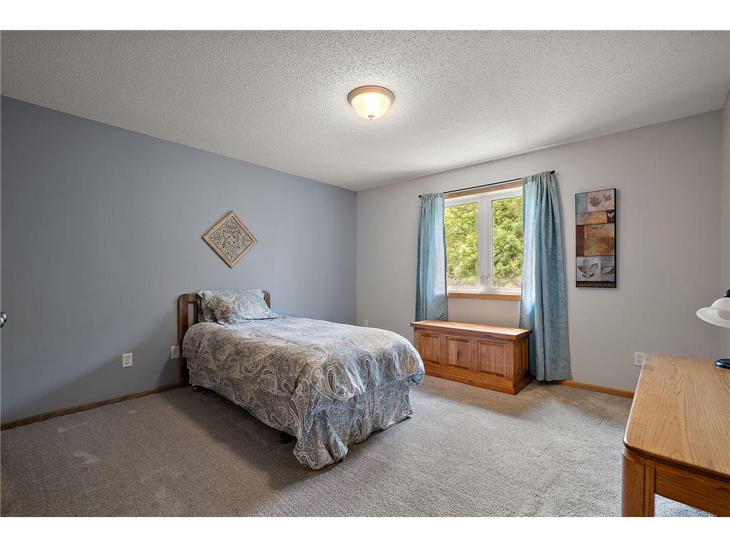 3321 Willie Drive Burnsville MN 55337 7030562 image18