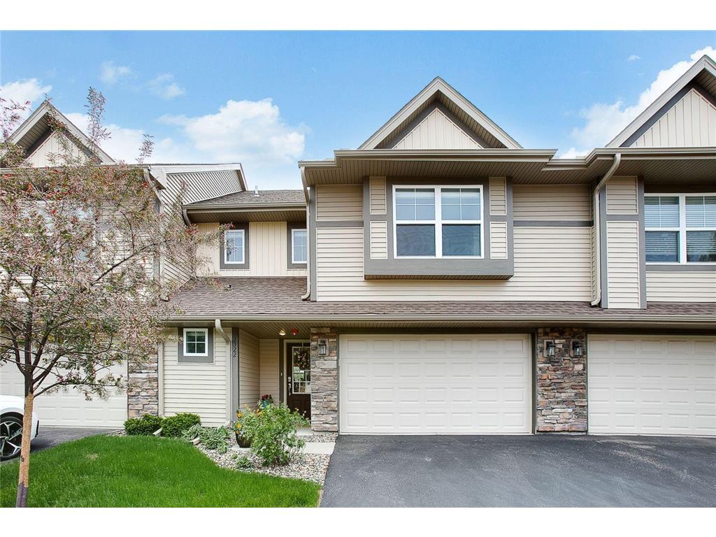 3322 N Lakewood Trail Woodbury MN 55129 6380026 image1