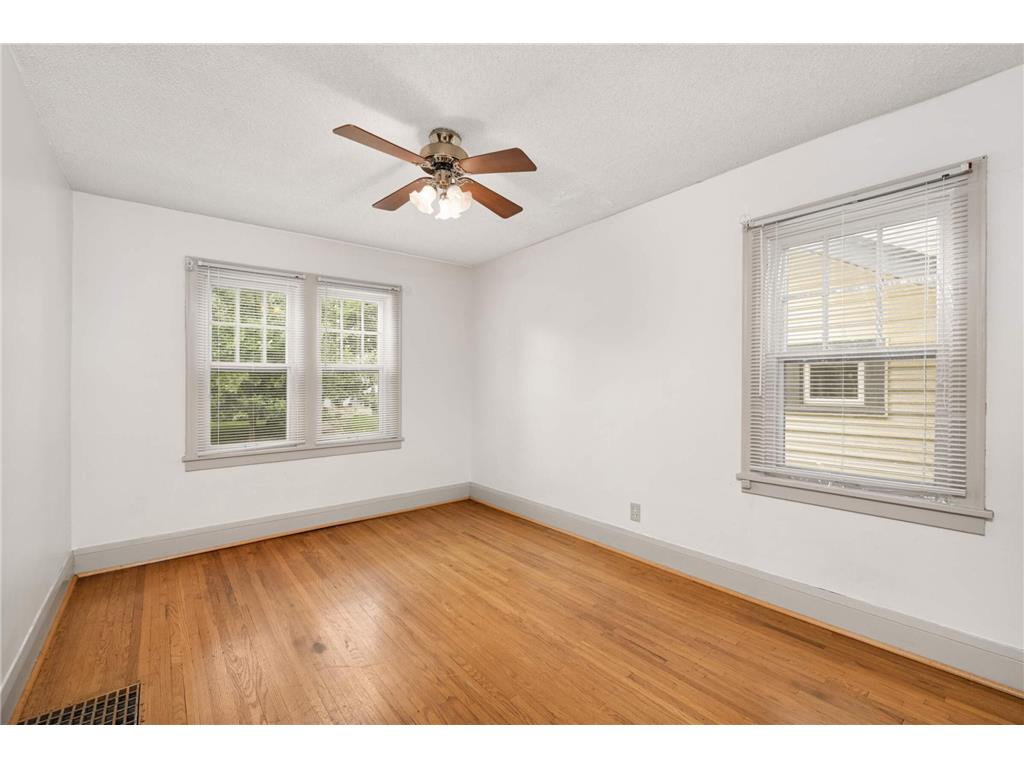 3322 N Washburn Avenue N Minneapolis MN 55412 6779056 image16