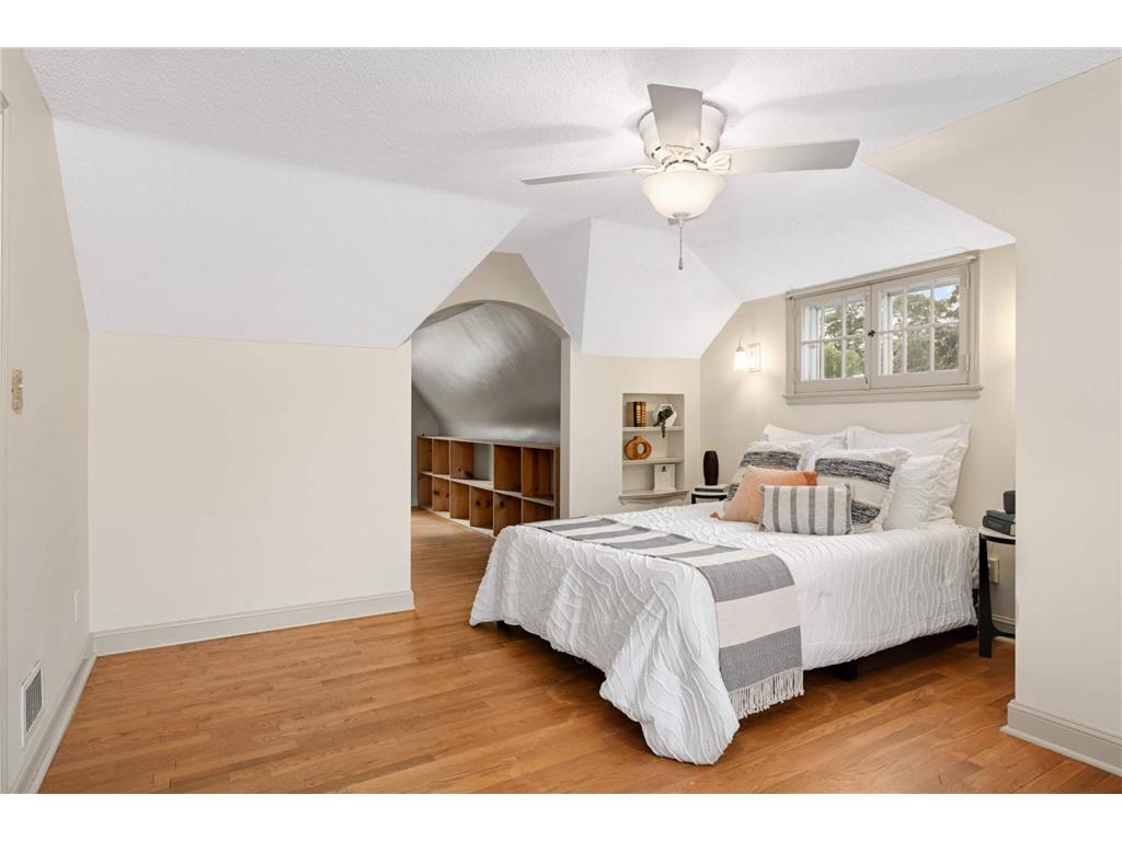 3322 N Washburn Avenue N Minneapolis MN 55412 6779056 image21