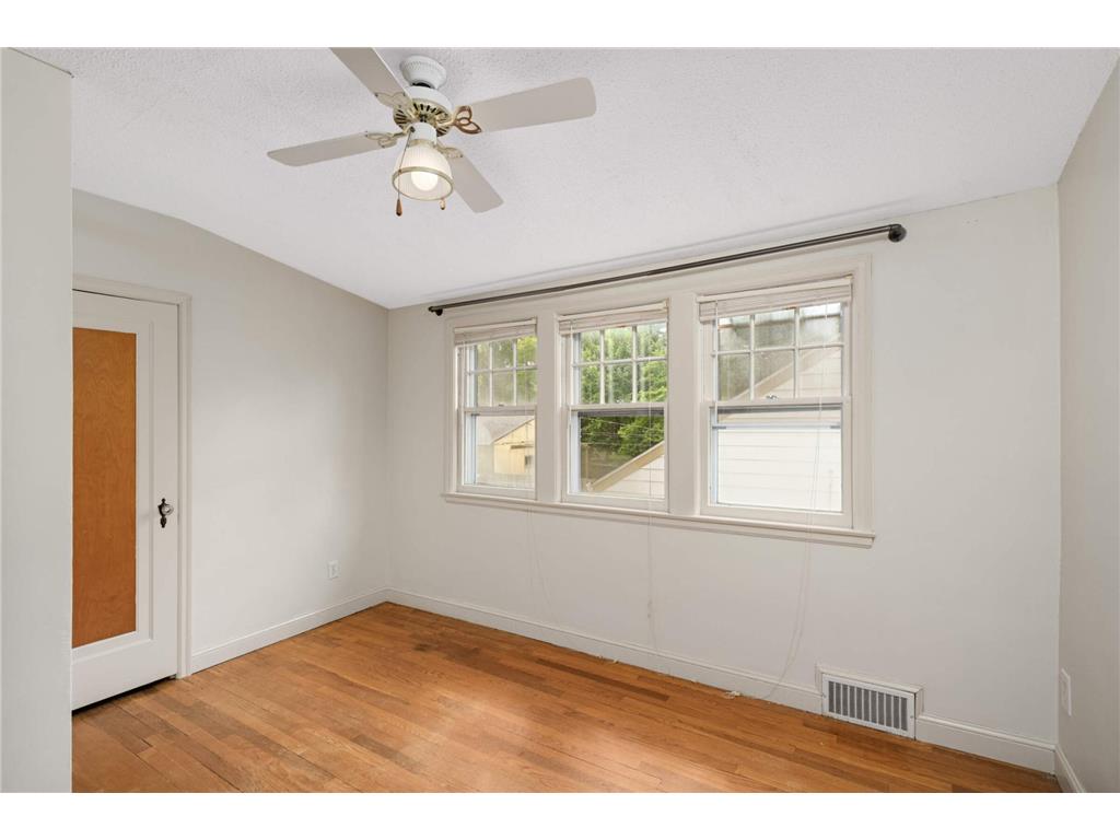 3322 N Washburn Avenue N Minneapolis MN 55412 6779056 image24