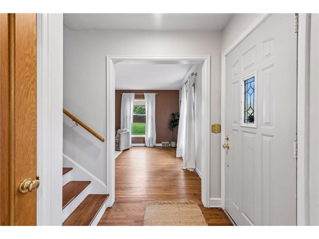 3322 Taylor Street NE Minneapolis MN 55418 7052606 image2