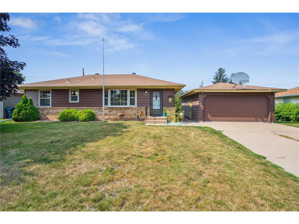 3325 143rd Street W, Rosemount, MN, 55068 MLS 6403721 Edina Realty