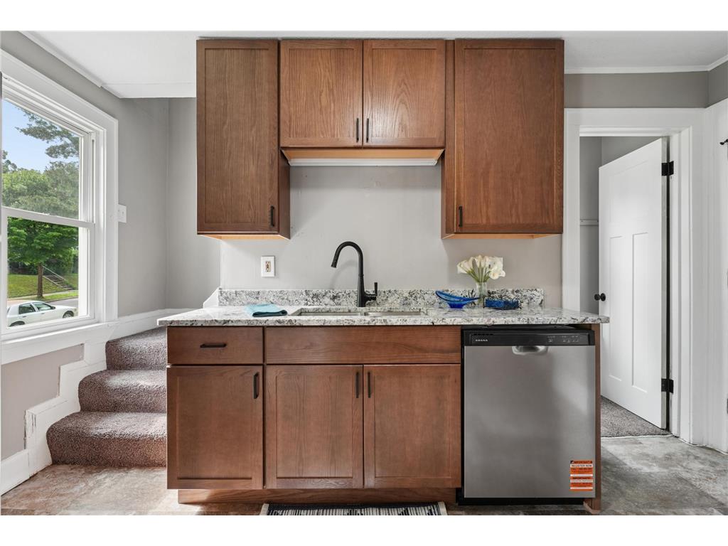 3325 Upton Avenue N Minneapolis MN 55412 7082206 image10