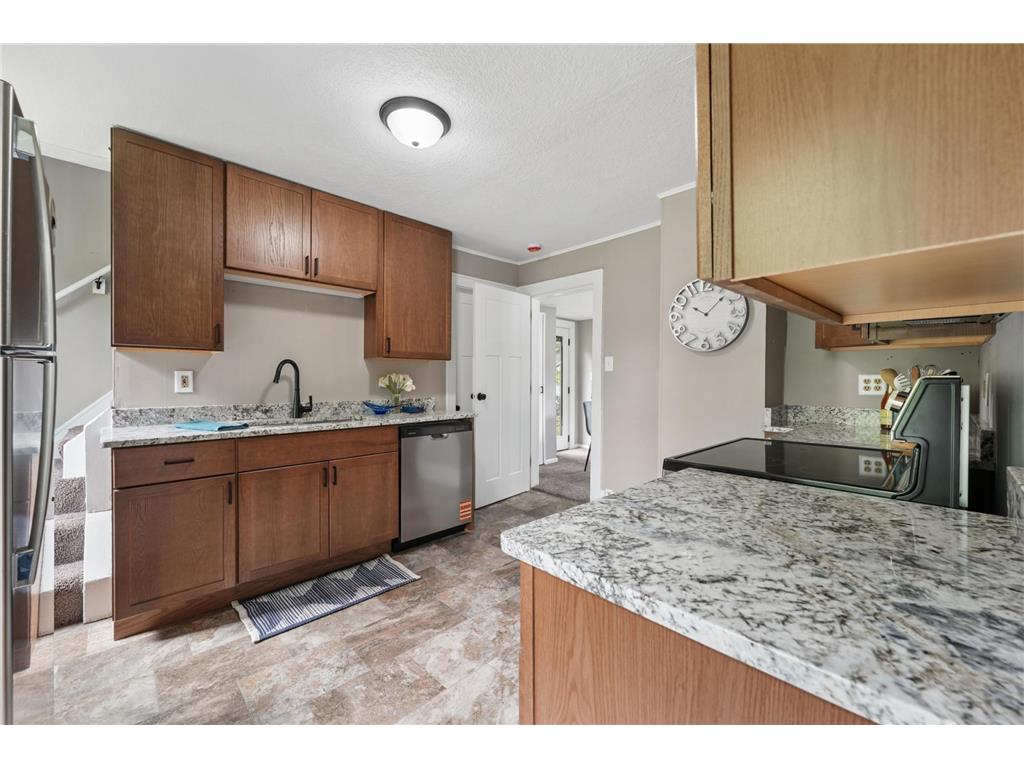 3325 Upton Avenue N Minneapolis MN 55412 7082206 image6