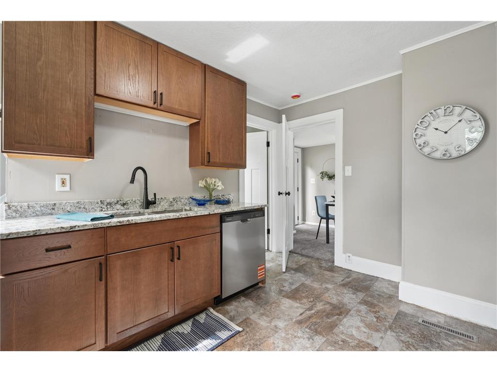 3325 Upton Avenue N Minneapolis MN 55412 7082206 image9