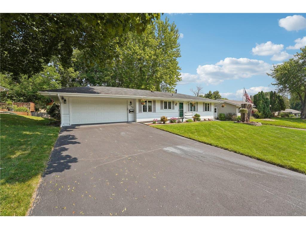 3326 Edgewood Avenue N Crystal MN 55427 6556876 image1