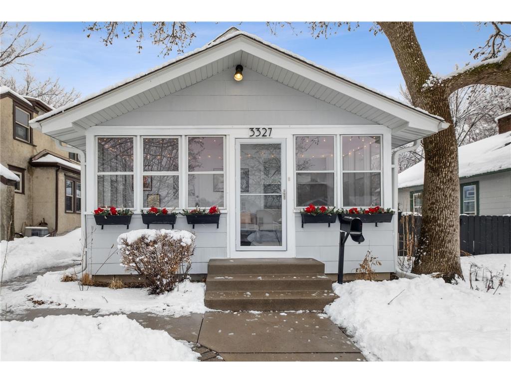 3327 Buchanan Street NE Minneapolis MN 55418 6324382 image1