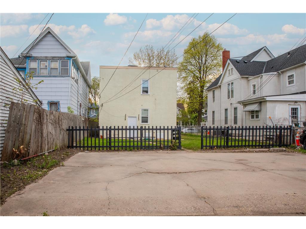 3327 Oakland Avenue Minneapolis MN 55407 7067303 image24