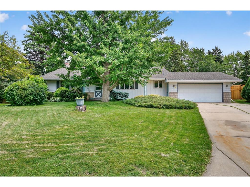 3327 Skycroft Drive Saint Anthony MN 55418 6724138 image1