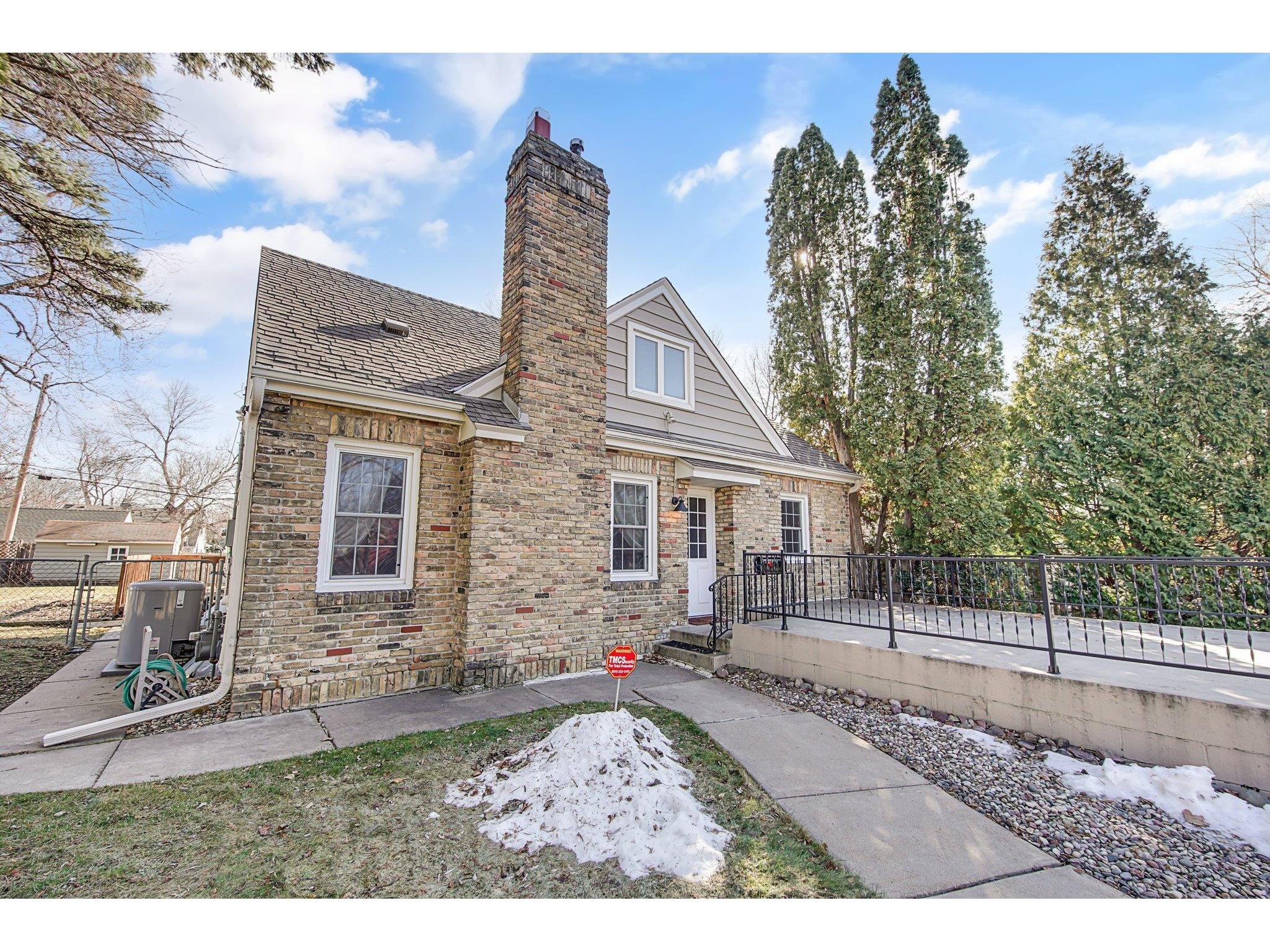 3329 Parkview Boulevard, Robbinsdale, MN 55422 MLS 5724727 Edina