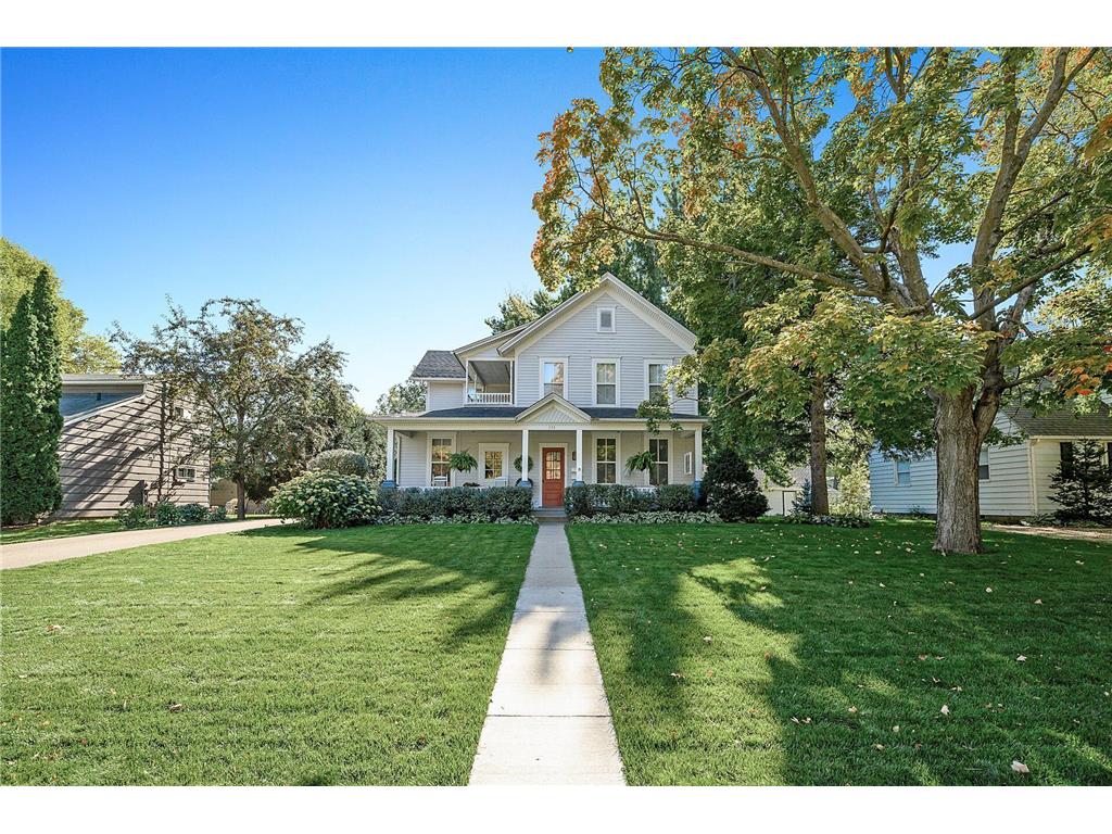 333 1/2 W 2nd, Waconia, MN, 55387 MLS 6477983 Edina Realty