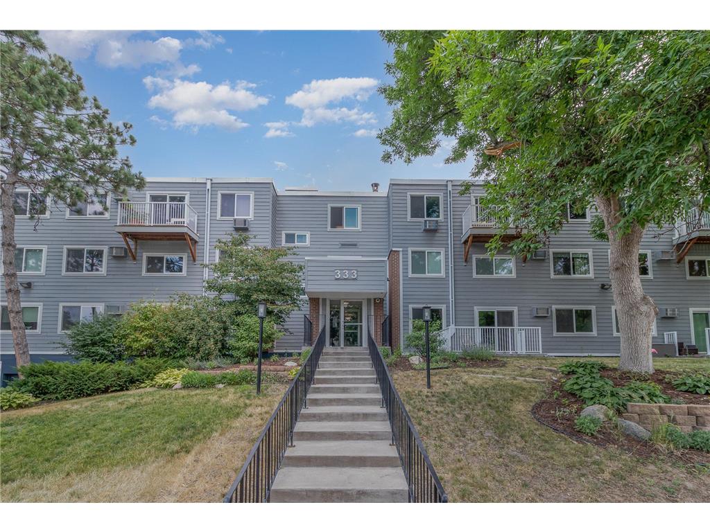 333 8th Street SE 105, Minneapolis, MN, 55414 MLS 6388597 Edina
