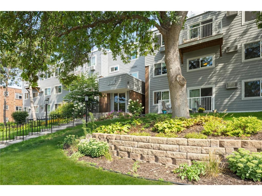 333 8th Street SE #107 Minneapolis MN 55414 6342384 image1
