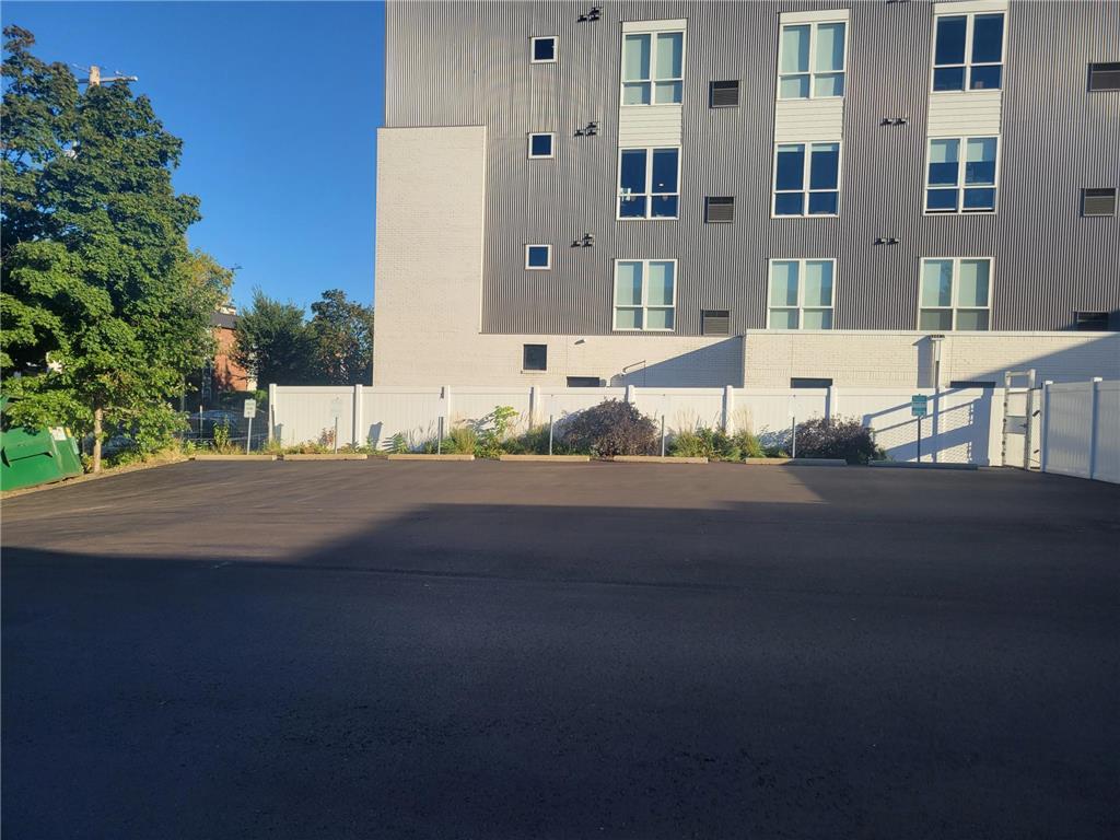 333 8th Street SE #305 Minneapolis MN 55414 7005727 image24