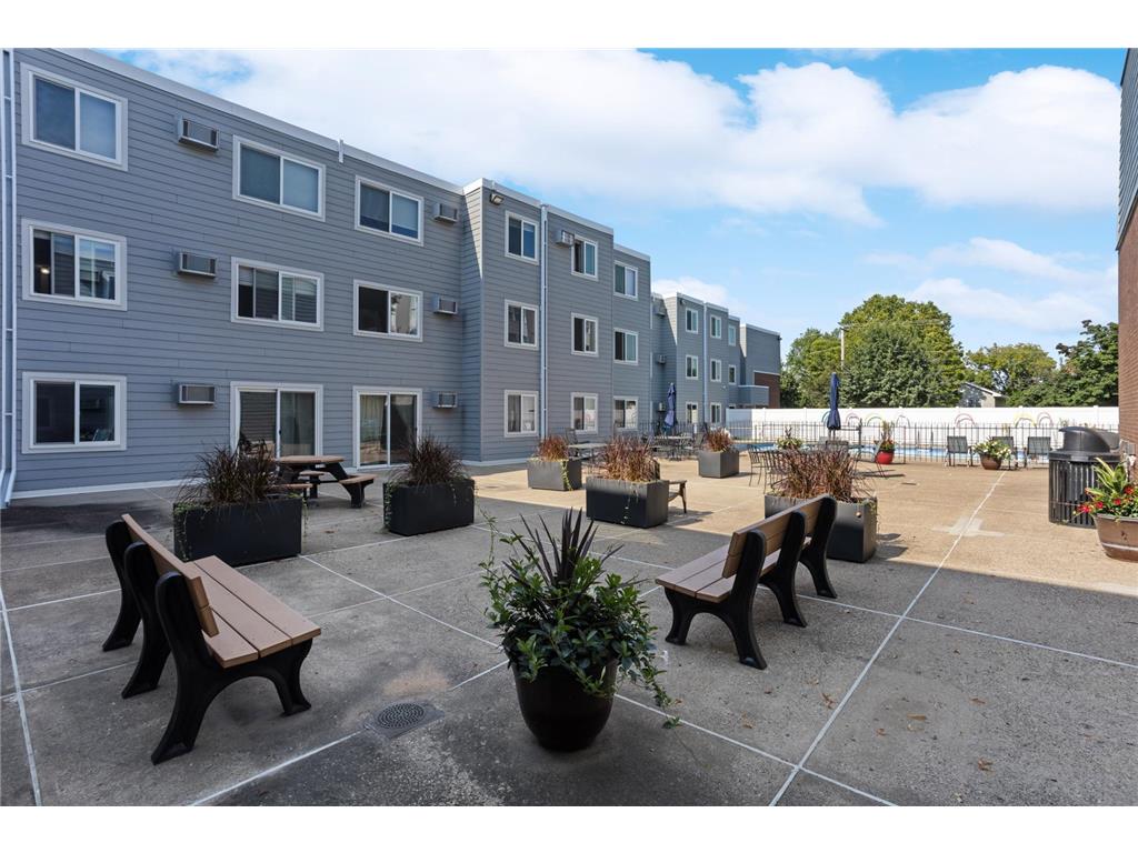 333 8th Street SE #305 Minneapolis MN 55414 7005727 image25