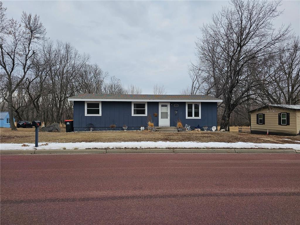 333 Front Street E Redwood Falls MN 56283 6649726 image1