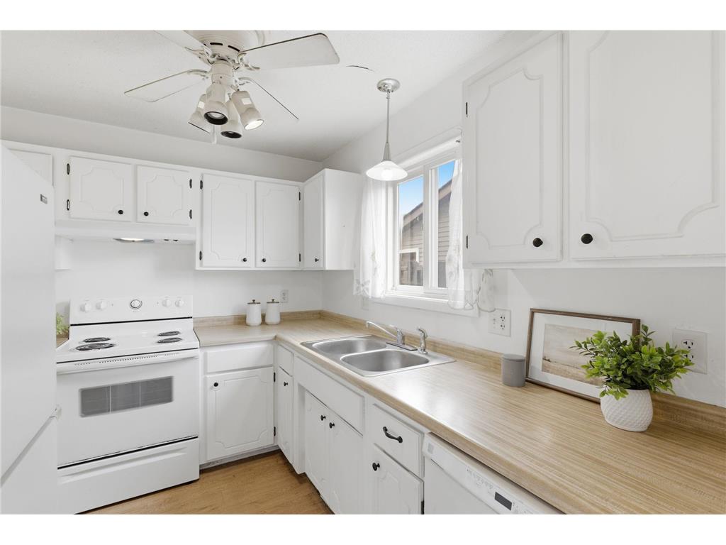 333 Odanah Avenue #4A New Richmond WI 54017 7081708 image6