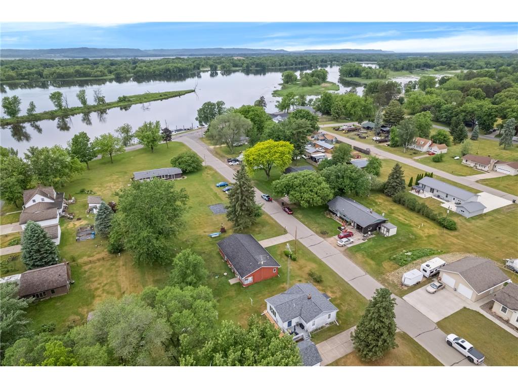 333 W 19th Street Buffalo City WI 54622 7084747 image23