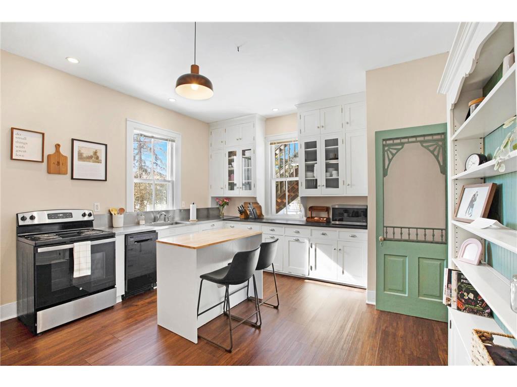 333 W 2nd Street Waconia MN 55387 7019371 image15