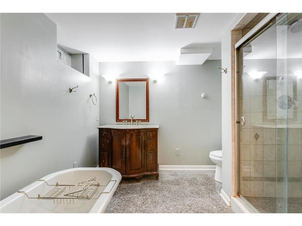 333 W 2nd Street Waconia MN 55387 7019371 image39
