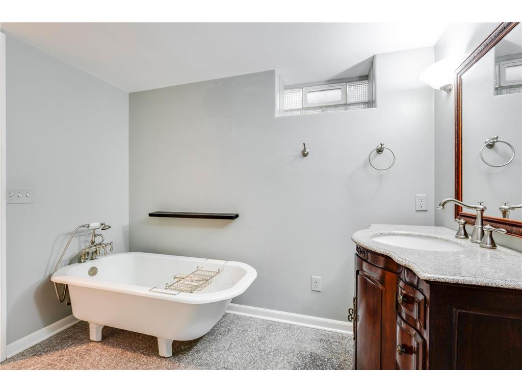 333 W 2nd Street Waconia MN 55387 7019371 image40