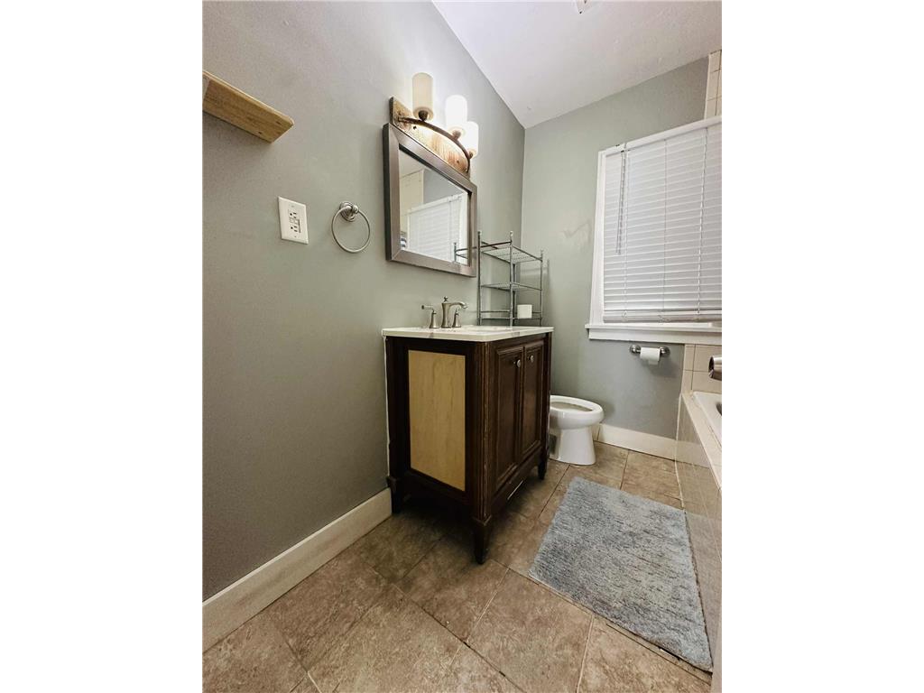 3331 Knox Avenue N Minneapolis MN 55412 6804319 image10