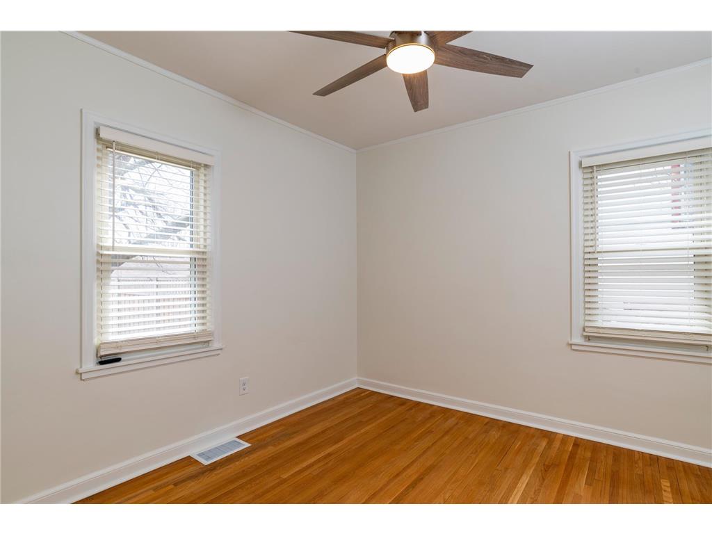 3331 Parkview Boulevard Robbinsdale MN 55422 7053927 image16