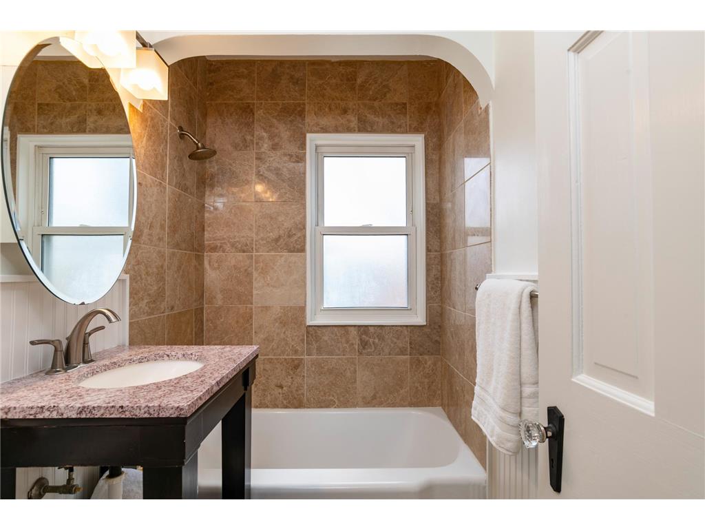 3331 Parkview Boulevard Robbinsdale MN 55422 7053927 image18
