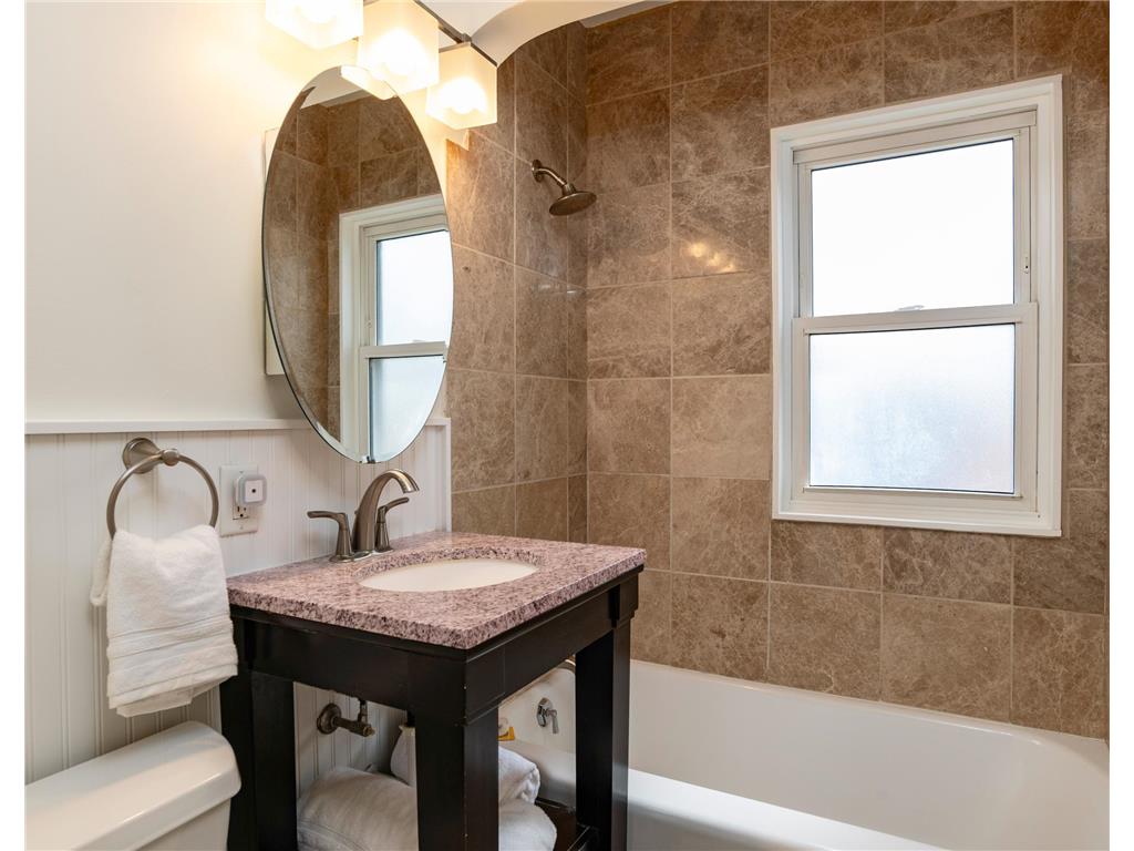 3331 Parkview Boulevard Robbinsdale MN 55422 7053927 image19