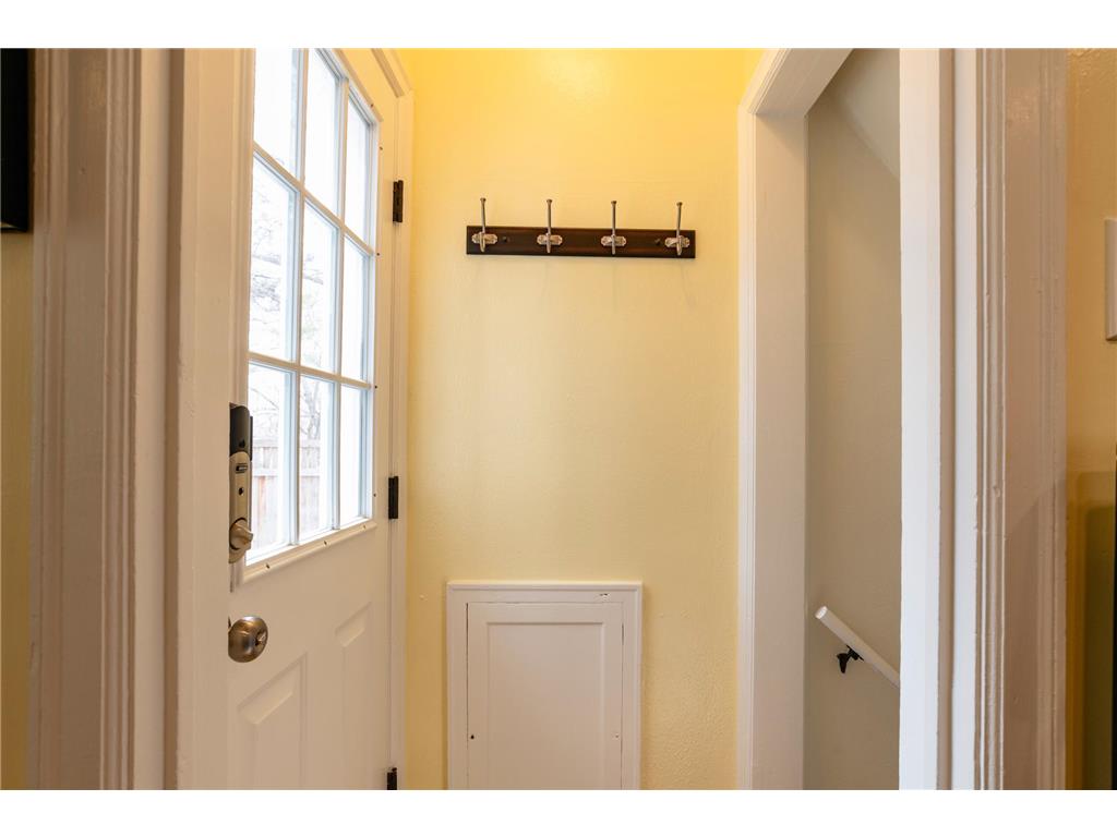 3331 Parkview Boulevard Robbinsdale MN 55422 7053927 image29