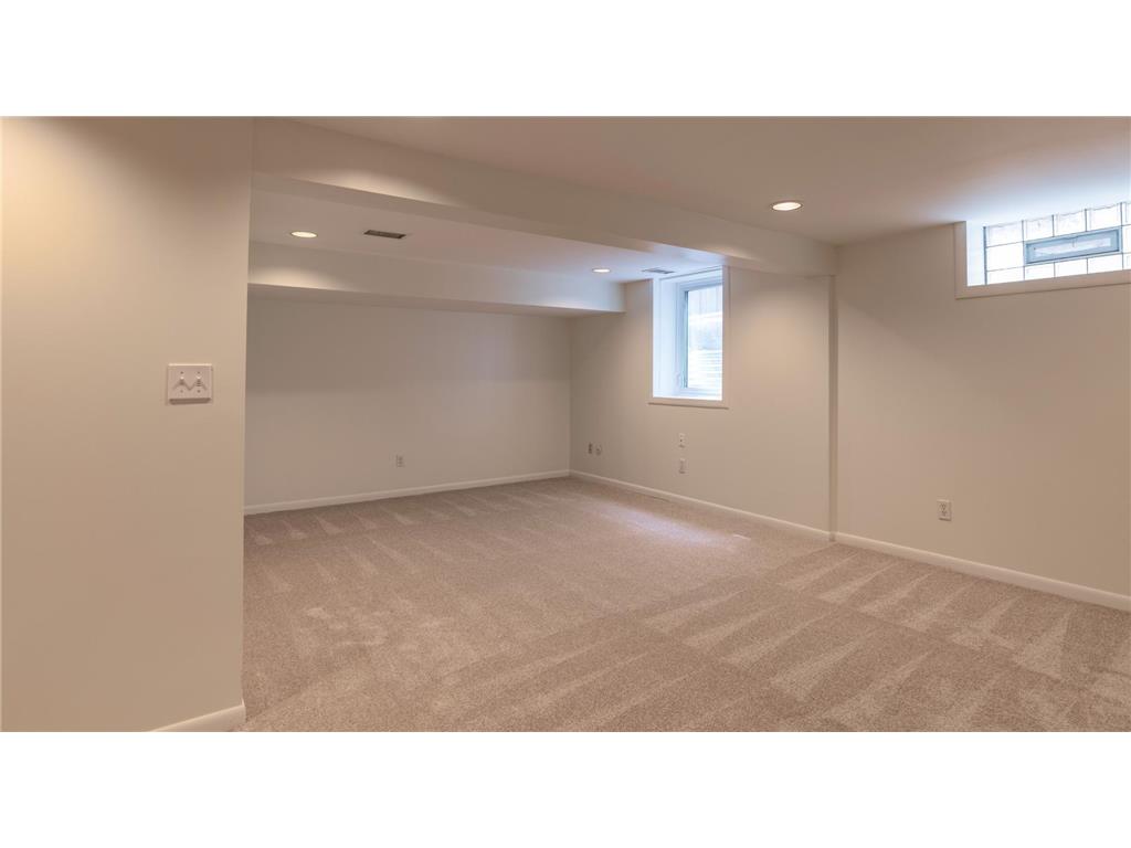 3331 Parkview Boulevard Robbinsdale MN 55422 7053927 image30