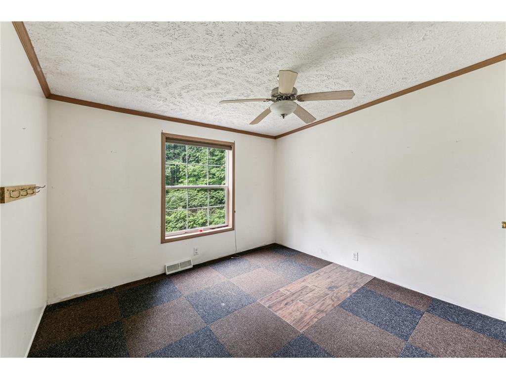 33315 State Highway 13 Russell Twp WI 54814 7069880 image10