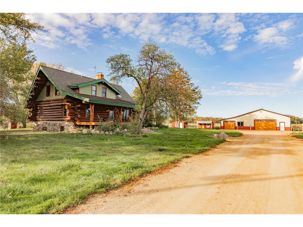 33320 Pioneer Avenue, Chisago Lake Twp, MN 55012 MLS 6466705 Edina