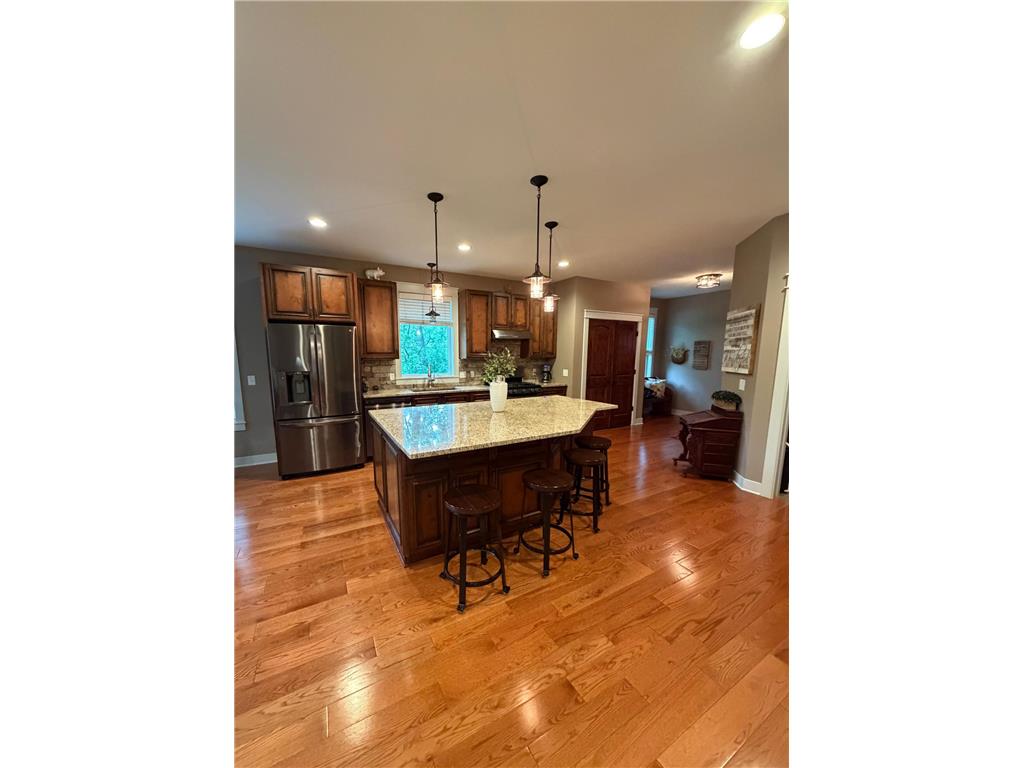3335 Victoria Street N Shoreview MN 55126 7091934 image10