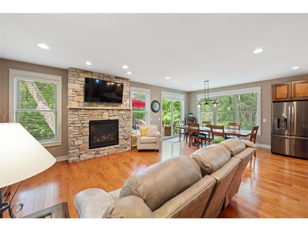 3335 Victoria Street N Shoreview MN 55126 7091934 image14