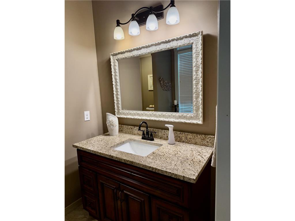 3335 Victoria Street N Shoreview MN 55126 7091934 image21