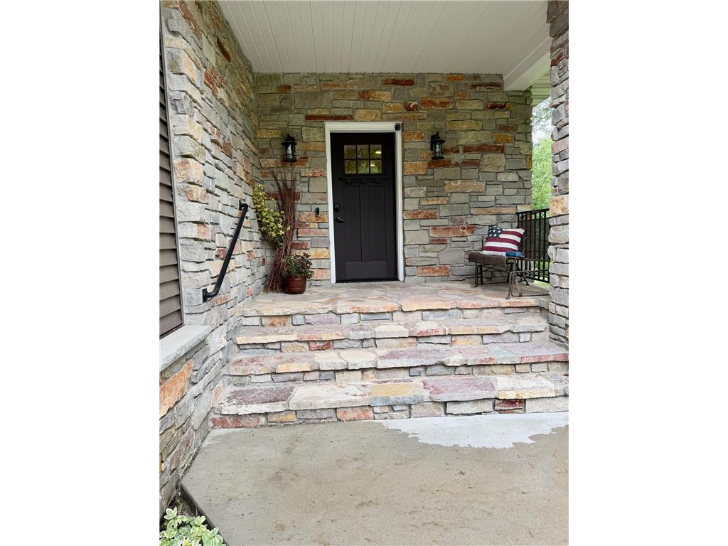 3335 Victoria Street N Shoreview MN 55126 7091934 image3