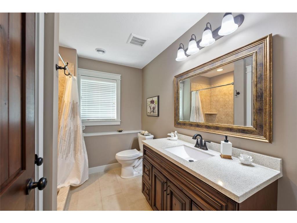 3335 Victoria Street N Shoreview MN 55126 7091934 image46
