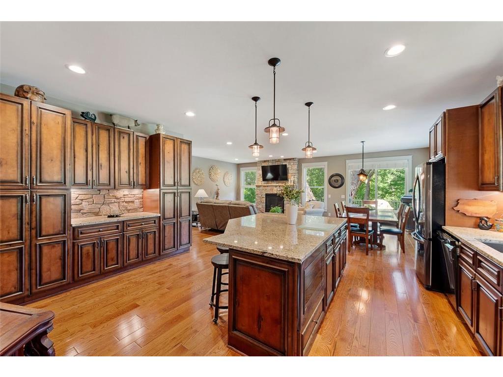 3335 Victoria Street N Shoreview MN 55126 7091934 image6