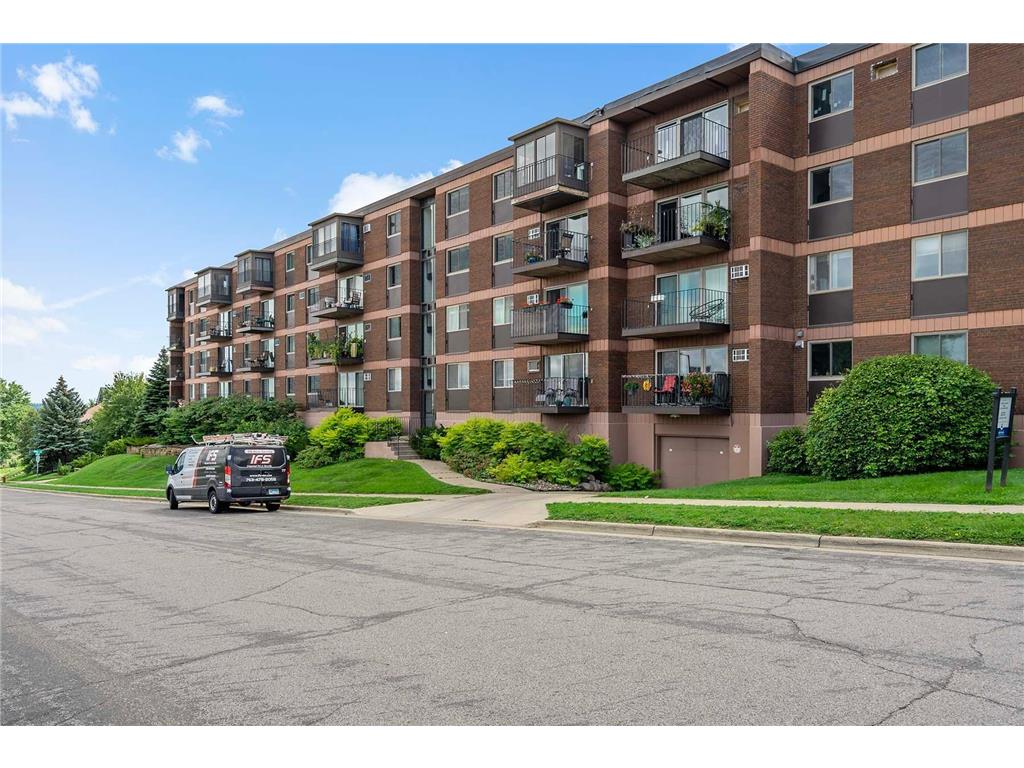 334 Cherokee Avenue #412 Saint Paul MN 55107 - Mississippi 6591043 image1